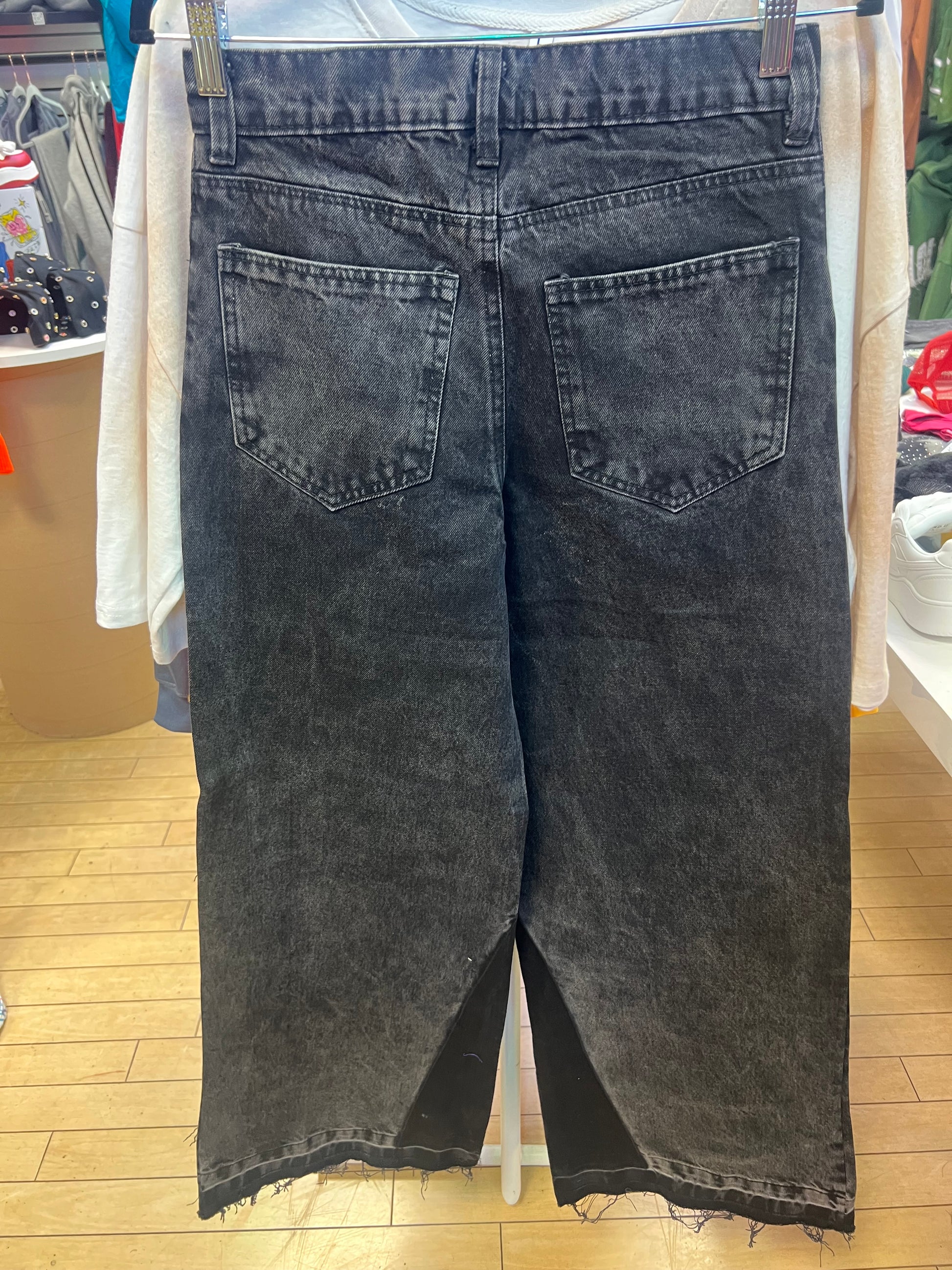 Mudgie Wear Rhinestone Barrel Jeans