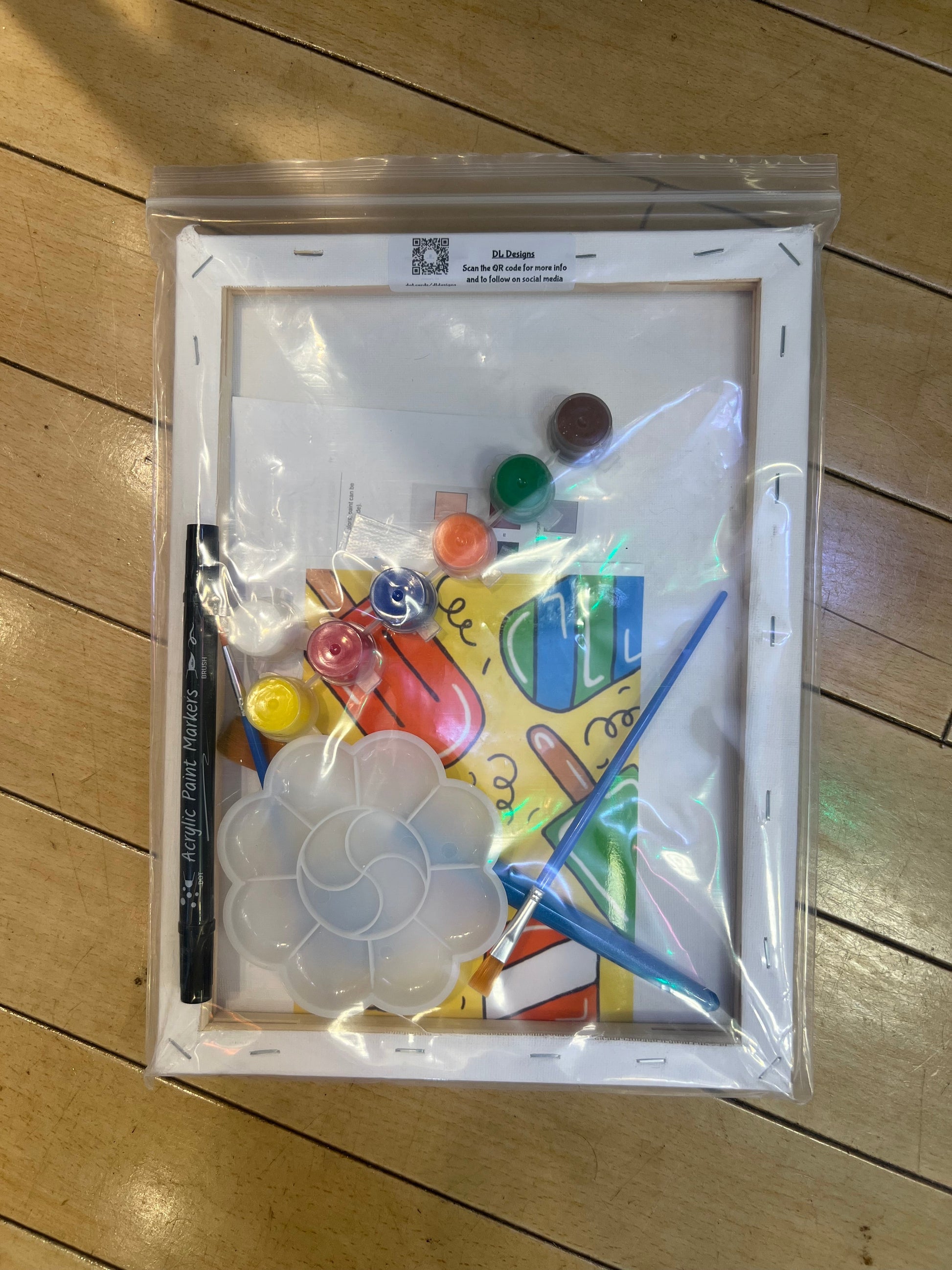 DLD CRE8TIVE ESCAPE PAINT KITS